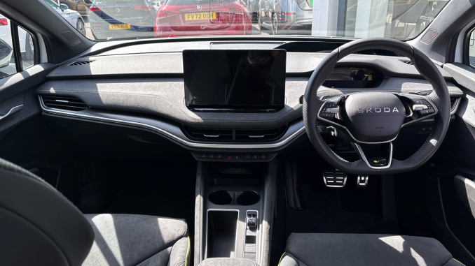 Skoda Enyaq 250kW vRS 84kWh 4x4 5dr Auto Electric  - Image 9